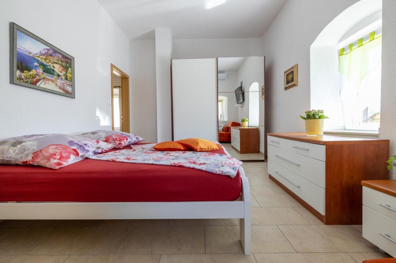 Apartmani Soldan Makarska Exterior foto
